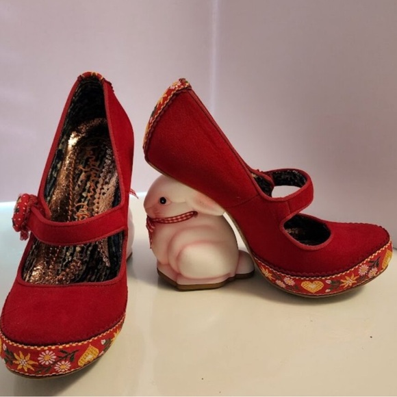 Irregular Choice Red Rabbit Heels size - Picture 1 of 3